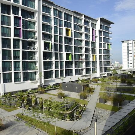 8Pax Cozy Home Stay Jazz Suites 1 Vivacity Kuching Sarawak 3Br Экстерьер фото