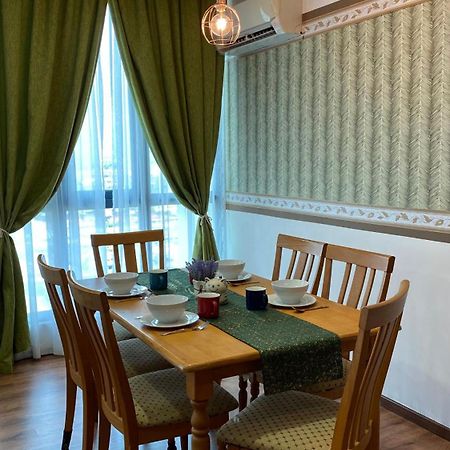 8Pax Cozy Home Stay Jazz Suites 1 Vivacity Kuching Sarawak 3Br Экстерьер фото