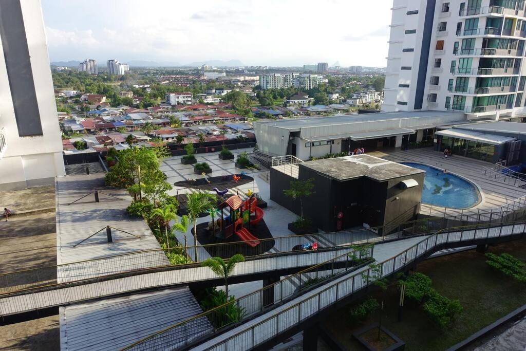 8Pax Cozy Home Stay Jazz Suites 1 Vivacity Kuching Sarawak 3Br Экстерьер фото