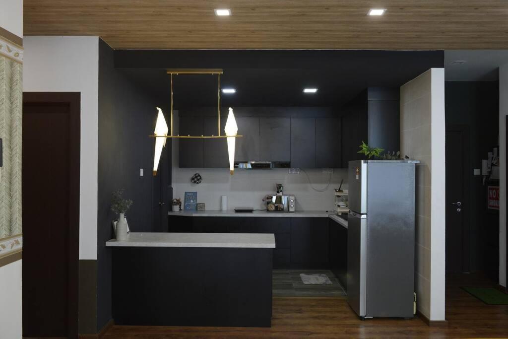 8Pax Cozy Home Stay Jazz Suites 1 Vivacity Kuching Sarawak 3Br Экстерьер фото